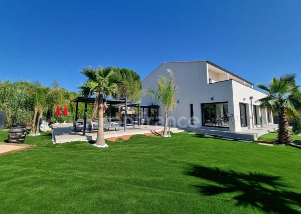 Villa de prestige avec jardin paysagé - Garage, Piscine