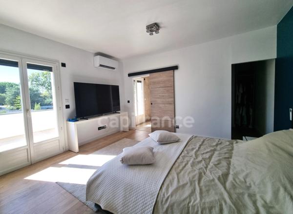 Villa de prestige avec jardin paysagé - Garage, Piscine