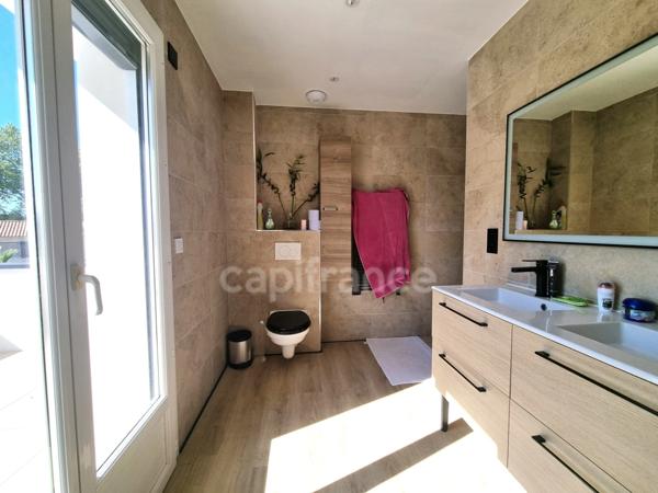 Villa de prestige avec jardin paysagé - Garage, Piscine