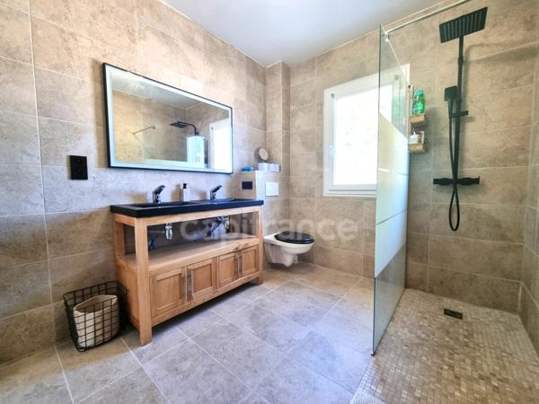 Villa de prestige avec jardin paysagé - Garage, Piscine