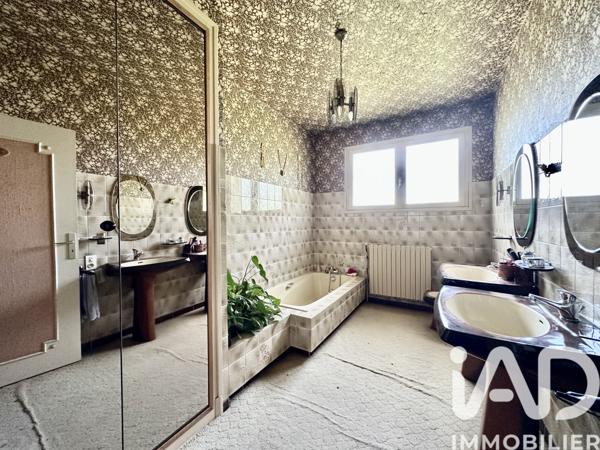 Maison à vendre 6 pièces 182 m² Feugarolles