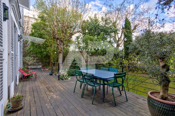 SEVRES RIVE DROITE - MAISON DE CHARME 965 000 € **  - Référence  701-S