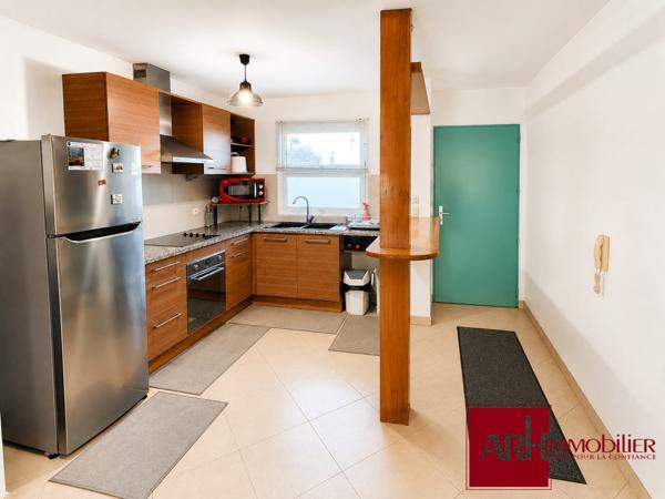 A VENDRE -EXCLUSIVITÉ – Grand Duplex T3 de 85 m² , Piscine et 2 Parkings – Ligne des Bambous