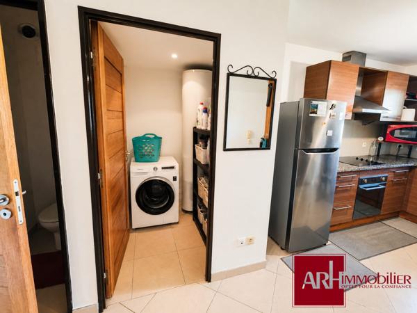 A VENDRE -EXCLUSIVITÉ – Grand Duplex T3 de 85 m² , Piscine et 2 Parkings – Ligne des Bambous