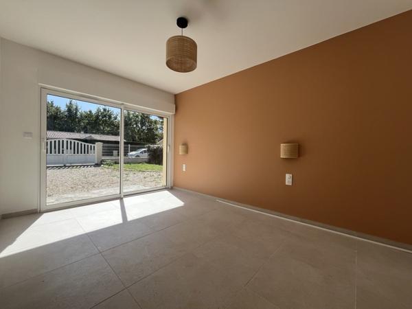 Maison à louer 1 150 € CC Hourtin 6 p 118 m² DPE C