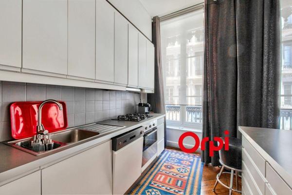 Appartement à louer    3 pièces • 78,27 m2 Lyon 1