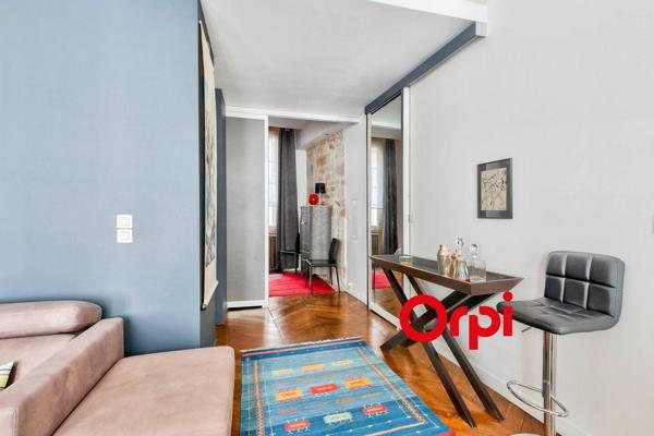 Appartement à louer    3 pièces • 78,27 m2 Lyon 1