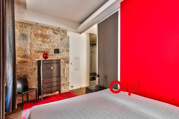 Appartement à louer    3 pièces • 78,27 m2 Lyon 1