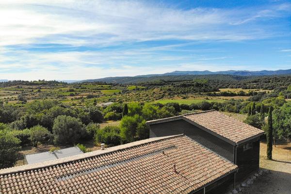 Loft d’artiste de 270 m² sur plus de 2 800 m² de terrain à l'ouest de Montpellier