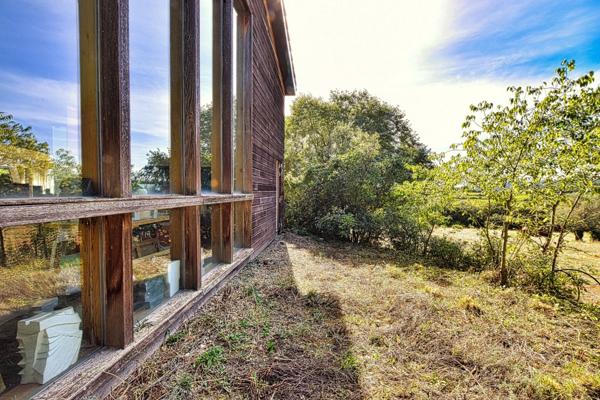 Loft d’artiste de 270 m² sur plus de 2 800 m² de terrain à l'ouest de Montpellier