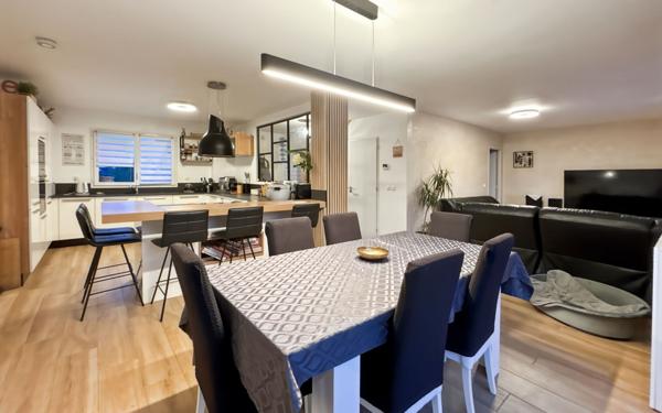 Maison à vendre    5 pièces • 143 m2 Gazeran