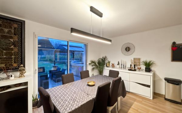 Maison à vendre    5 pièces • 143 m2 Gazeran