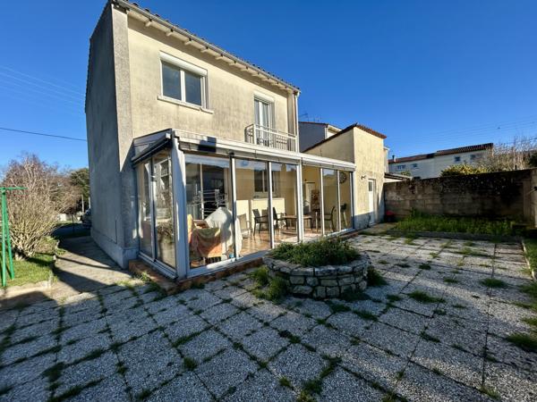 Maison 3 chambres à Cognac avec garage et jardin !! Cognac (16100)