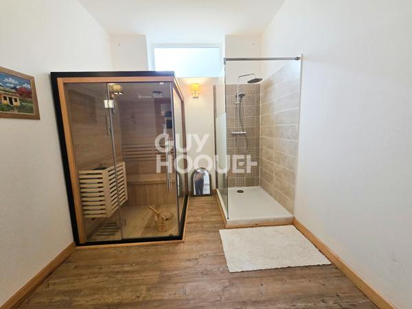 RARE : Au coeur de la ville de Dax (40100 ) : Loft d'exception d'environ 218 m²