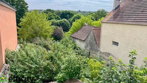 Appartement
         5 pièces
        - 81 m² 199 500 € *