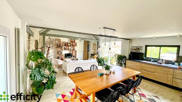 Appartement
         5 pièces
        - 81 m² 199 500 € *