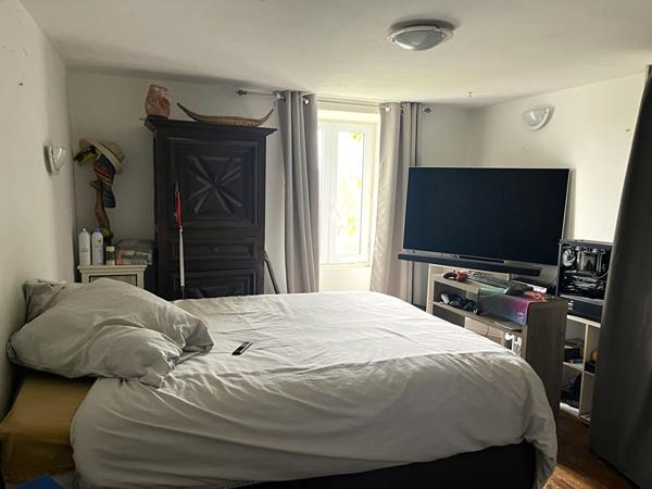 Maison sur Marans à rénover.