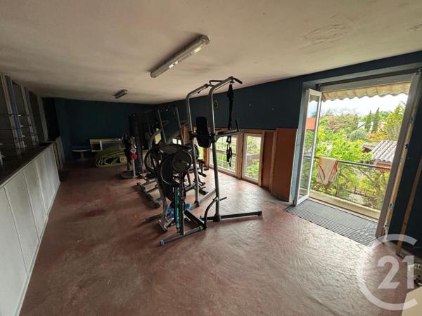 Immeuble à vendre  645 m2 CHATELLERAULT - 86