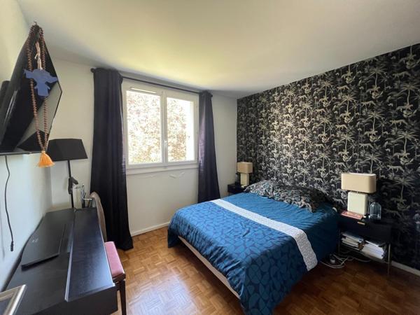 Lumineux Appt T3 70m² parking espaces verts