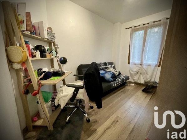 Maison traditionnelle 3 pièces de 88 m² à Mehun-sur-Yèvre (18500)