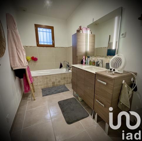 Maison traditionnelle 3 pièces de 88 m² à Mehun-sur-Yèvre (18500)