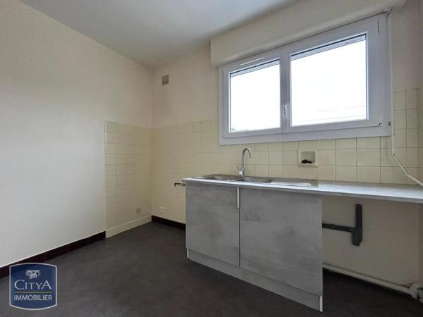 Appartement à louer 3 pièces 76.45m²