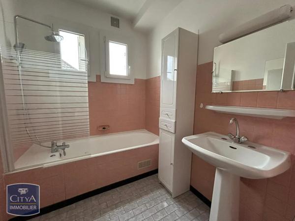 Appartement à louer 3 pièces 76.45m²