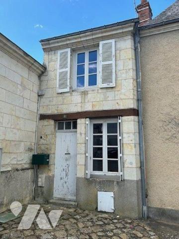 MAISON A VENDRE BAUGE EN ANJOU
Commerces, Services, Ecoles...
Maison située centre de Baugé
...