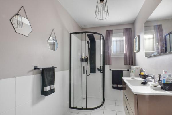 Maison 4 pièces - 81 m² Exclusivité efficity