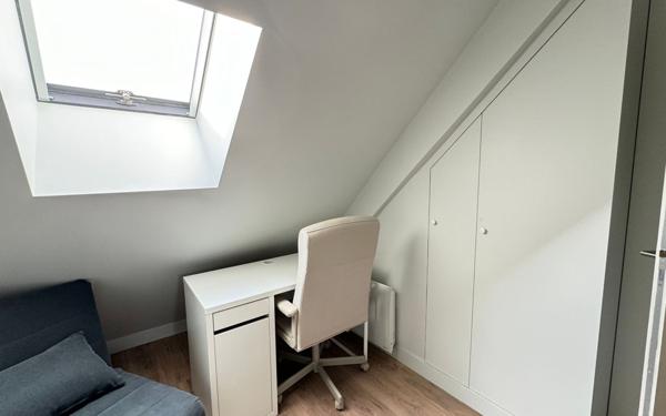 Appartement à louer    1 pièce • 5,57 m2 Paris 7