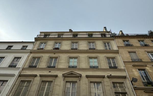 Appartement à louer    1 pièce • 5,57 m2 Paris 7