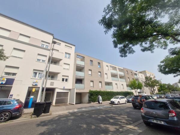 Appartement à vendre 3 pièces SAINT PRIEST (69) DERNIER ETAGE / GARAGE