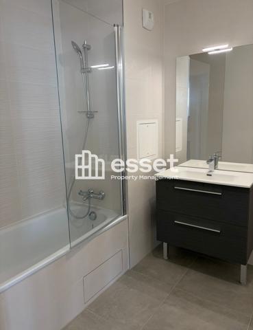 Location Appartement 4 pièces 102.86 m² - Courbevoie 92400