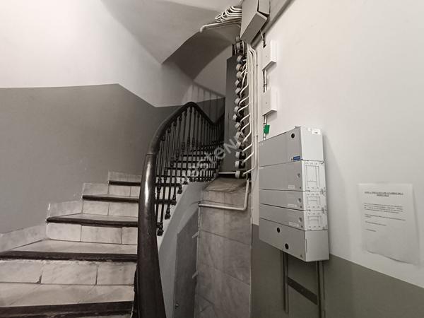 Toulon Place de l'Opéra. Immeuble complet de 16 lots en R+6 de 380m²