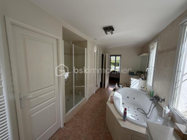 Maison de 227 m²