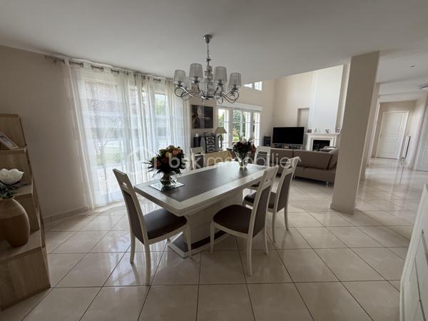 Maison de 227 m²