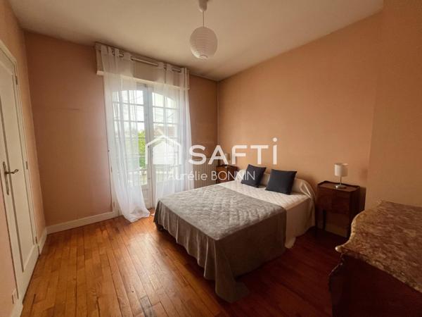 Talence maison de 177m² avec 4 chambres poss 5ème + grand garage de 45m² ; sur une belle parcelle de 900m²