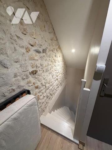 Maison de ville - Quartier Velpeaux - Tours
90 m², Terrain 122 m², 4 niveaux

En plein coeur...