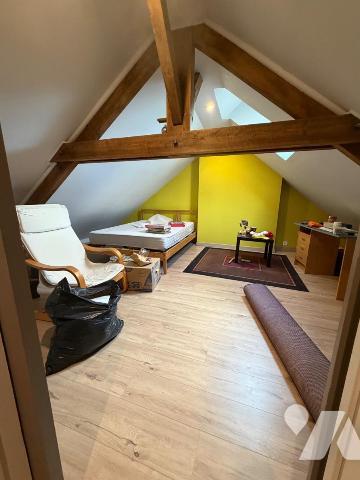 Maison de ville - Quartier Velpeaux - Tours
90 m², Terrain 122 m², 4 niveaux

En plein coeur...
