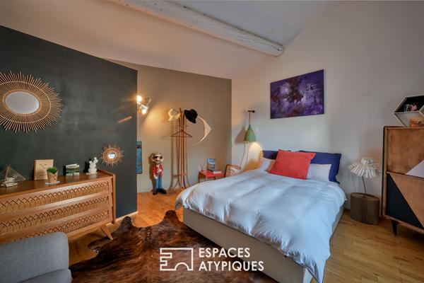 Élégance et Caractère : Magnifique Maison de Village avec Bassin Privatif