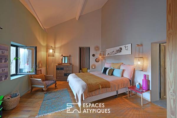 Élégance et Caractère : Magnifique Maison de Village avec Bassin Privatif