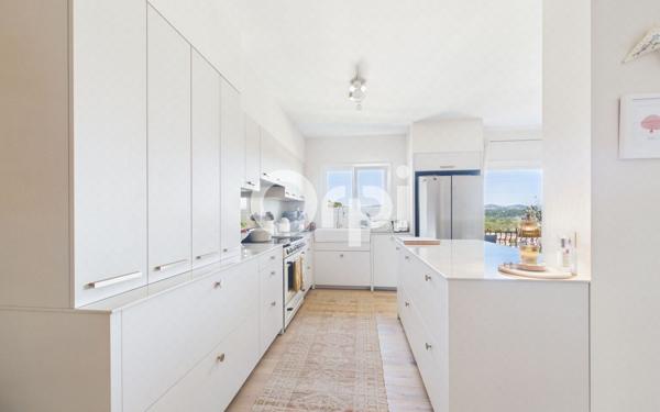 Maison à vendre    5 pièces • 159,29 m2 Mandelieu-la-Napoule
