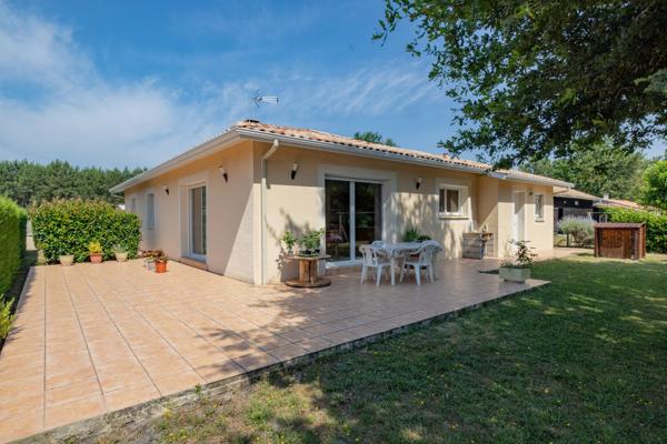 AVENDRE/AACHETER  MAISON PLAIN-PIED A 2 MIN DU CENTRE VILLE DU BARP AVEC GARAGE
