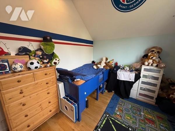 Entre Orbec et Lisieux jolie maison atypique aux prestations de qualités, joliment rénovée