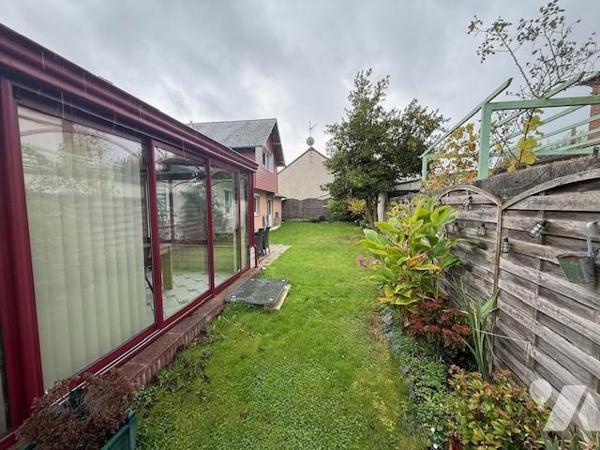 Entre Orbec et Lisieux jolie maison atypique aux prestations de qualités, joliment rénovée