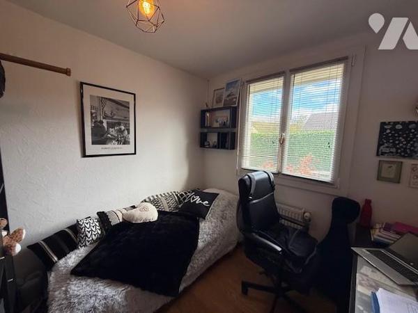 Entre Orbec et Lisieux jolie maison atypique aux prestations de qualités, joliment rénovée