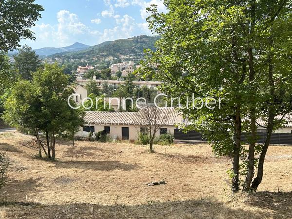 Immobilier Digne-les-Bains (04000) – Terrain constructible 628m2 – 102 900 €