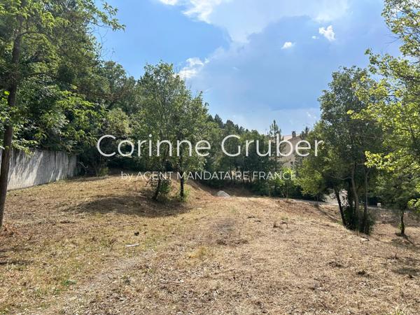 Immobilier Digne-les-Bains (04000) – Terrain constructible 628m2 – 102 900 €