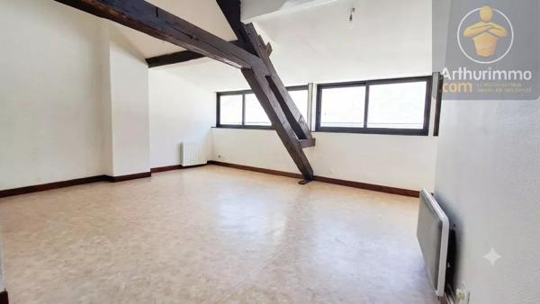 Location                                                      Appartement
                        
                     2 pièces                      48 m2                     à Beaugency