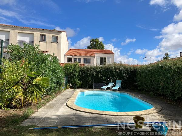 Charmante maison 3 pièces avec piscine proche centre-ville,105 m², garage